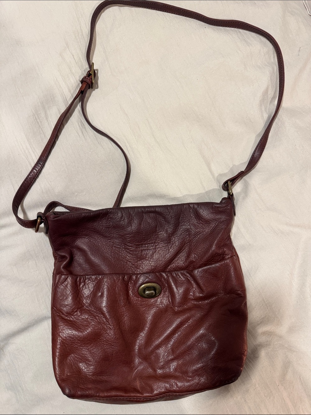 margot Leather Crossbody Bag in Burgundy